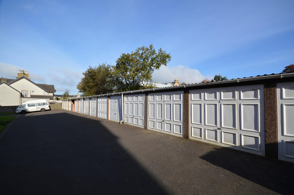 Clyde court clearance helensburgh